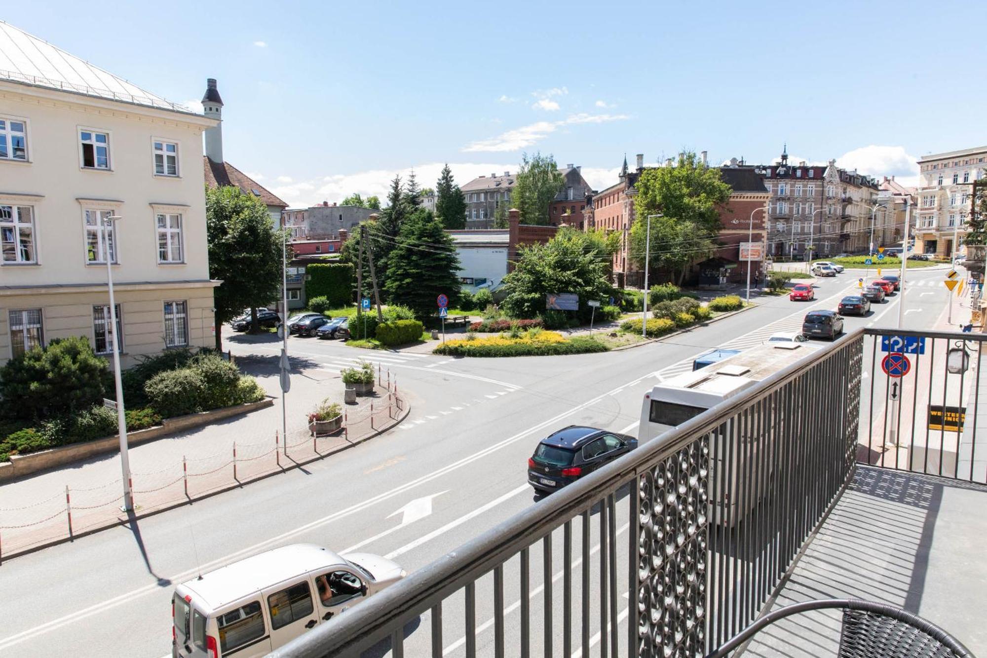 Apartamento Apartament Old Town Premium Z Balkonem Kłodzko Exterior foto